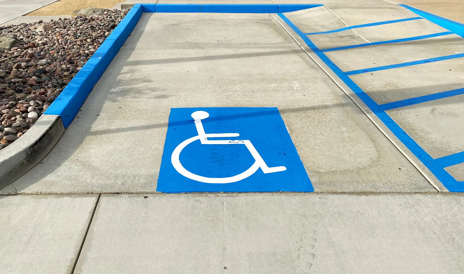 Curb painting service McKinney TX